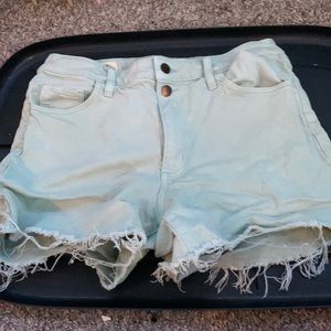 Cute green zip up woman’s shorts